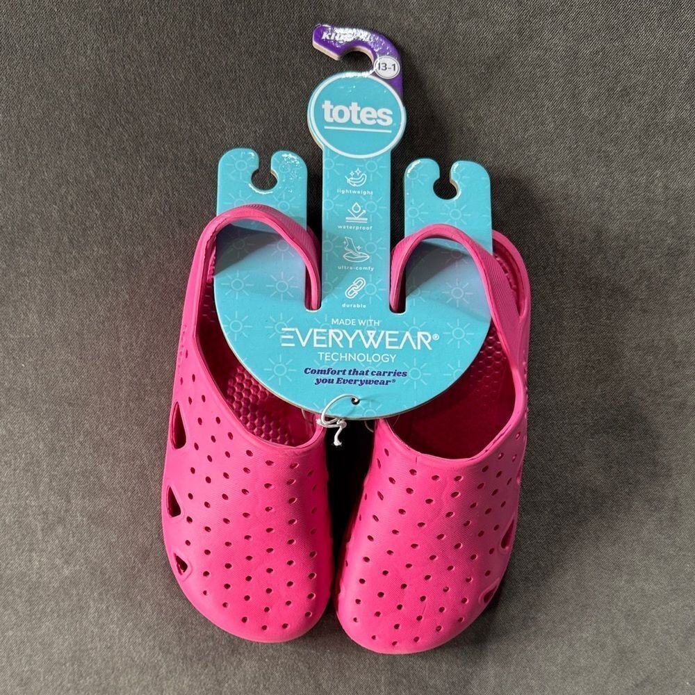 Kids Totes Pink Slip-On Waterproof Shoes Lightweight Size 13-1 NEW
